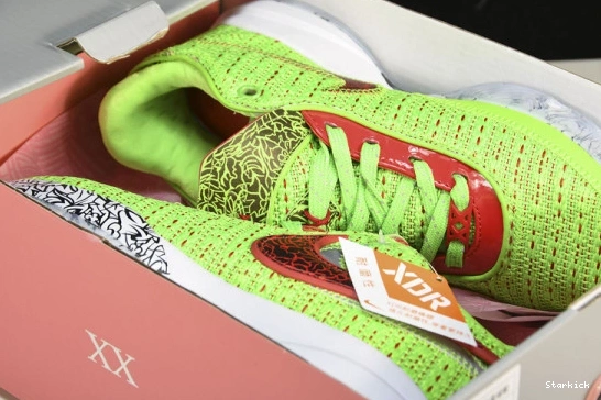 Stocking Stuffer  LeBron 20  FJ4955-300 Nike 0318